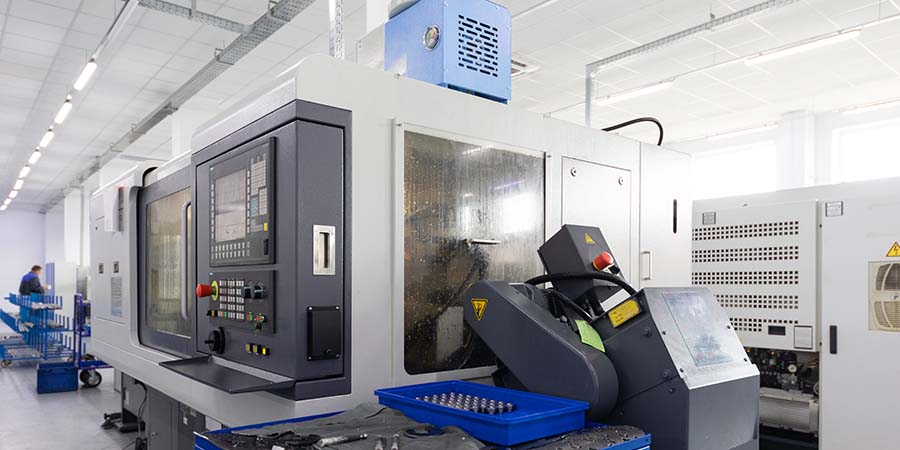 : Cabina de extracción industrial con flujo de aire controlado